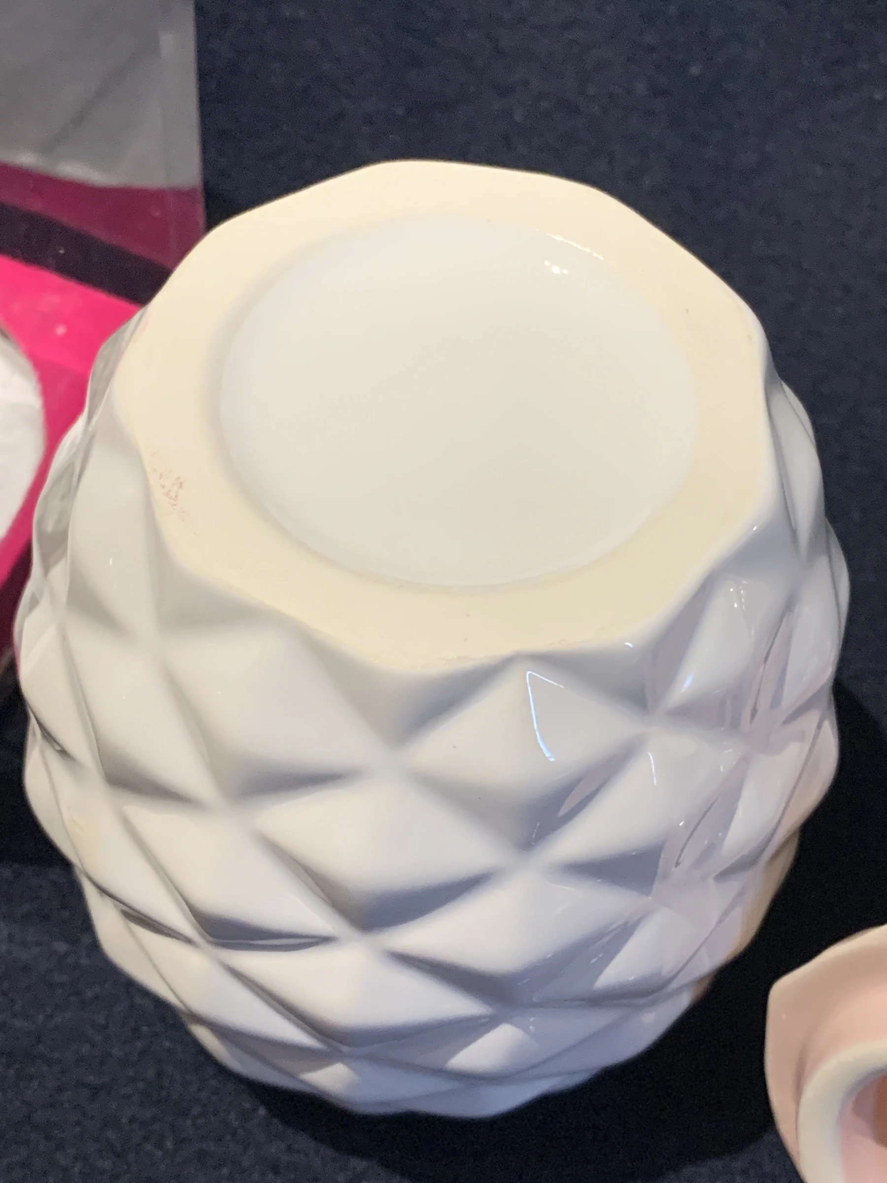 Pineapple-shaped pot with ceramic lid – photo 3